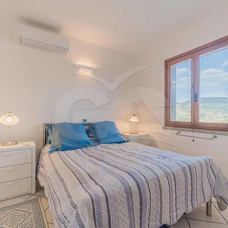Апартаменты Il Porto 25 Mansarda Sul Mare - Goelba *
